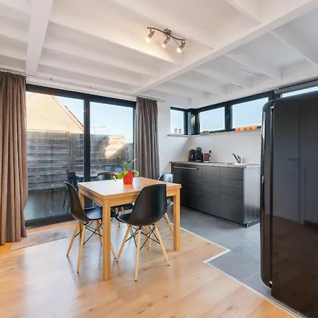 Apartment Duplex In Hartje Met Ruim Zonneterras 2p